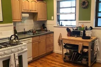33 Stoughton St #1