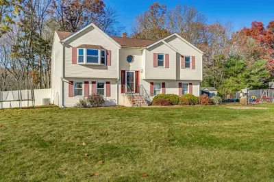 48 Eagle Dr 1