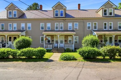64 Mount Tom Ave #64