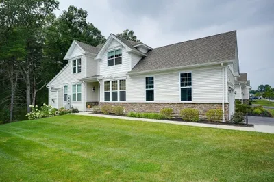 53 Phoebe St #53