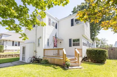 19 Emery St 1