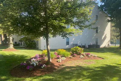 18 Walden Dr #6