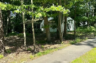 53 Little Turnpike
