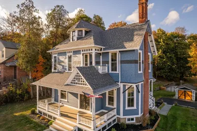 100 Mendon St 1