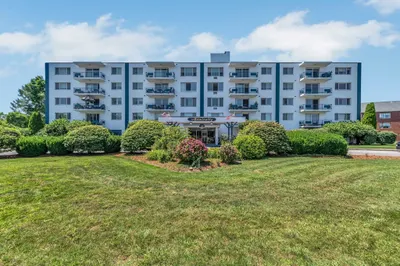 135 Scranton Ave #310 1