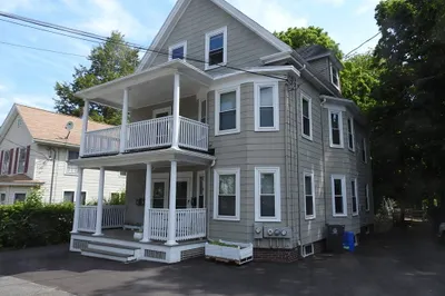 3 South Lincoln St #3