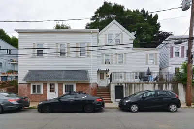72 Leyden Street 1