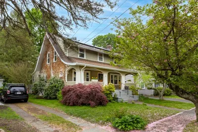 19 Beal Rd