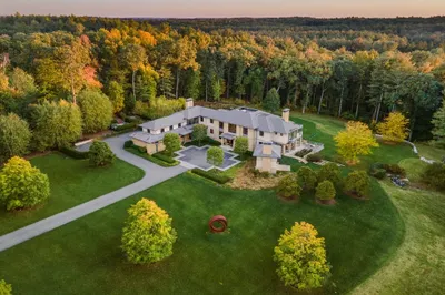 9 Atlas Lane
