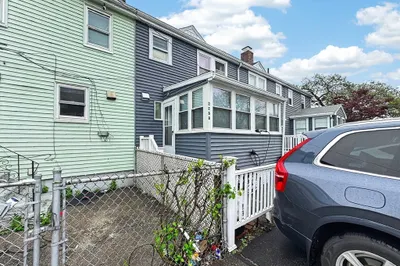 228-b Quincy Shore Dr 1