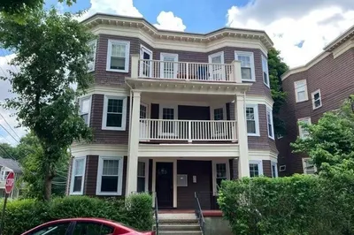 15 Atkins St #2