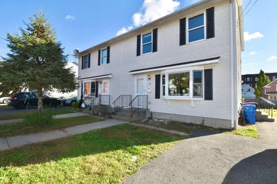 70-72 Center St 1