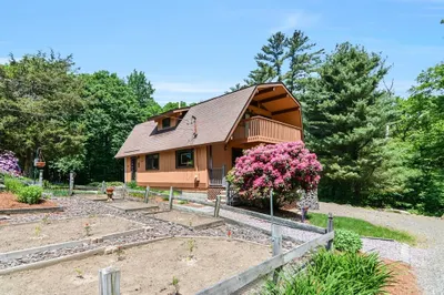 40 Richardson Rd