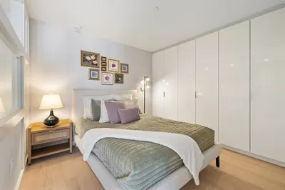 135 Seaport Blvd #1610 1