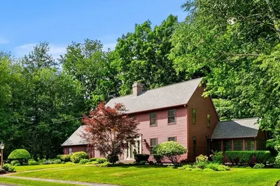 6 Lexington Cir 1