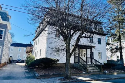 16-18 Bartlett St 1