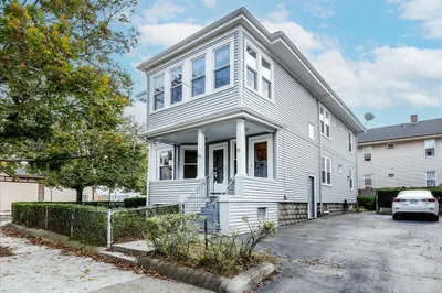 571 Riverside Ave. 1