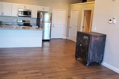 1 Main St #209 1