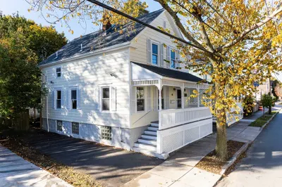 48 Grape St