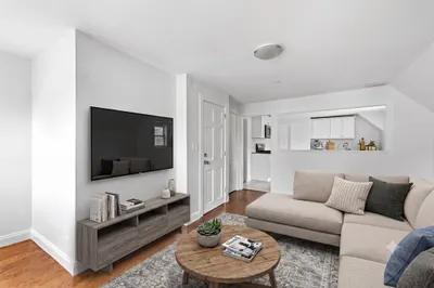 17 Forest Ave #3 1