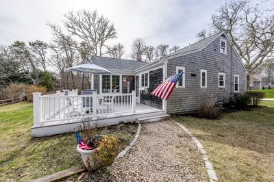 155 Cranberry Ln 1
