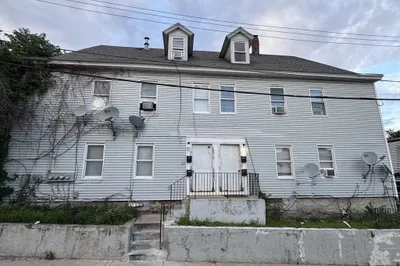 22-24 Floyd St 1