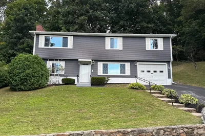 72 Foley Rd