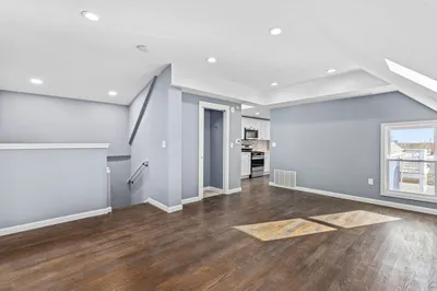 167 Lexington St #3 1