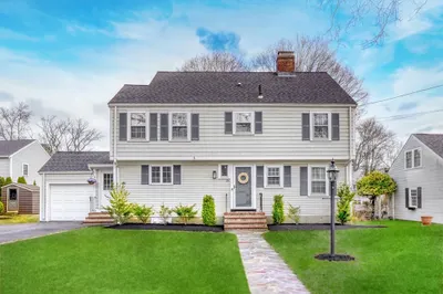 35 Woodcrest Dr 1