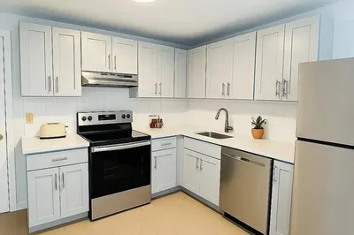 1671 Main Street #7 1
