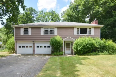 12 Lanewood Avenue