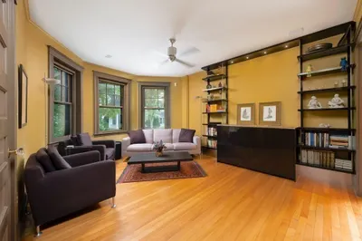 31 Linnaean St #2 1