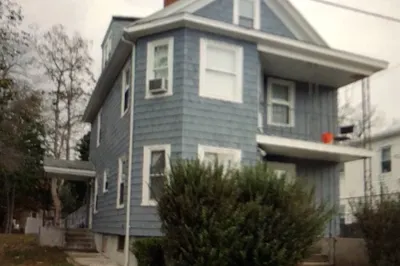 82 Carpenter St 1