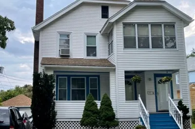 18 Coombs Rd #2 1