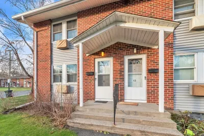 41 Manor Ct #41