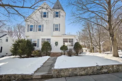 34 Rockland Street 1