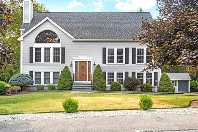45 Hubbard Ln 1