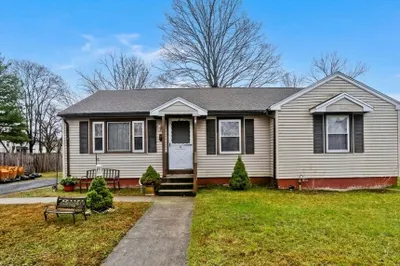 93 Pendleton Ave