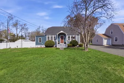 79 Granby Rd 1