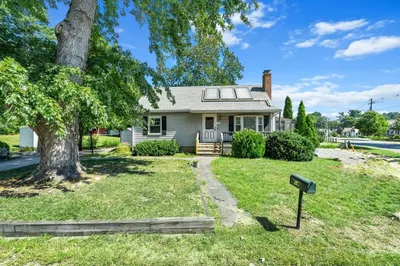 14 Hathaway Rd 1