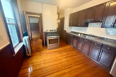 807 Centre St #3