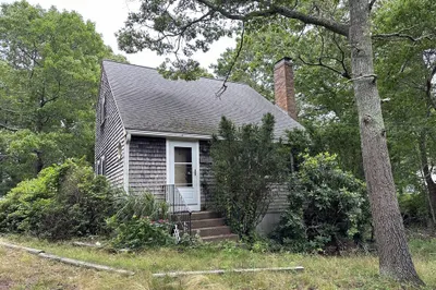 368 Old Plymouth Rd 1