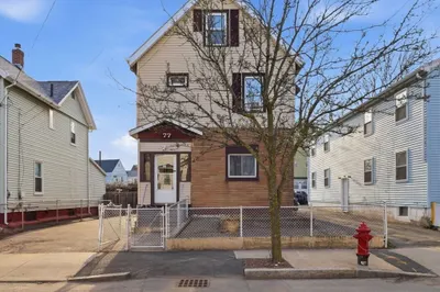 77 Lewis St 1