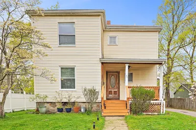 55 Cushing Ave 1