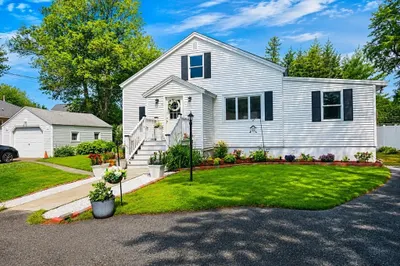 56 Kirby Ave 1