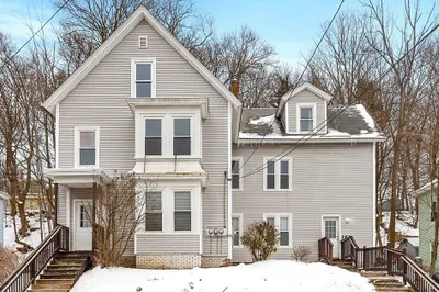 182 Pine St 1