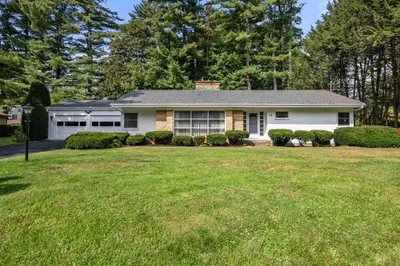 11 Highland Cir 1
