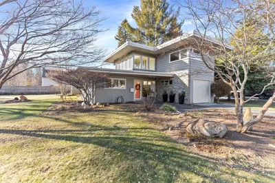 200 Country Club Lane 1
