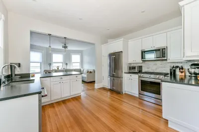 132 Paul Gore St #3 1