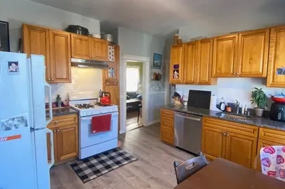 19 Arden St #3